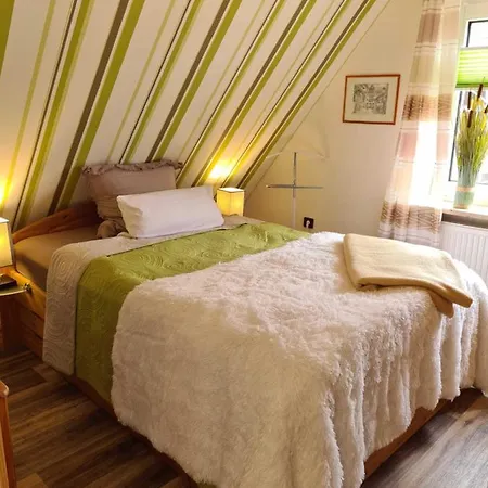 Ferienwohnung Mit Treeneblick *